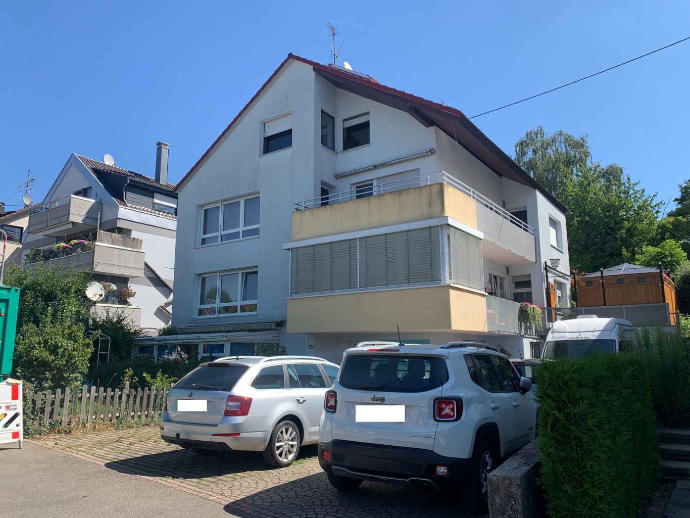 Filderstadt - BJ: 1963, MFH mit 4 Einheiten und 4 Stellplatzmöglichkeit, Heizung: Öl-Zentralheizung, Solarthermie-Kollektoren Objekt in Filderstadt
